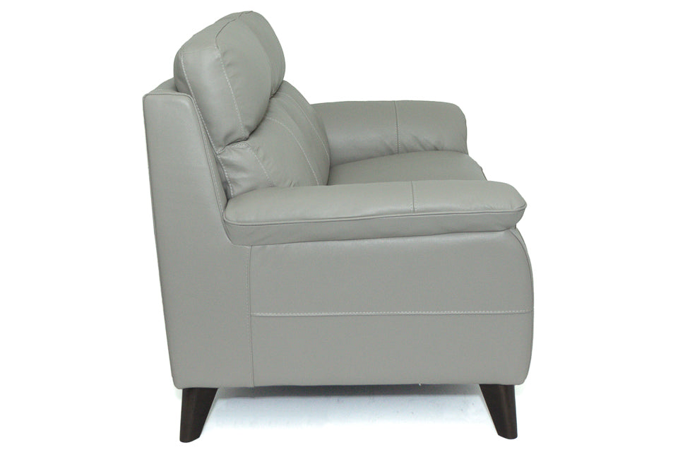 Giovanna 2 Seater in Leather